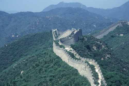 over grown great wall-AsiaPhotoStock