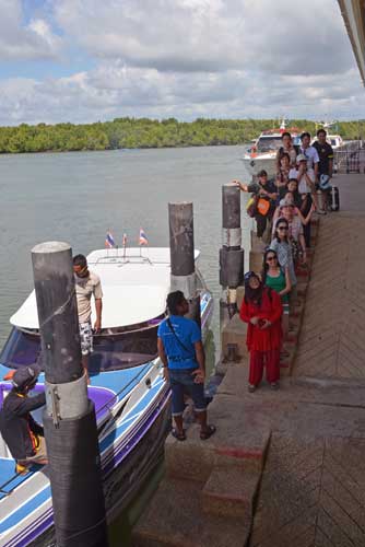 pak bara pier-AsiaPhotoStock