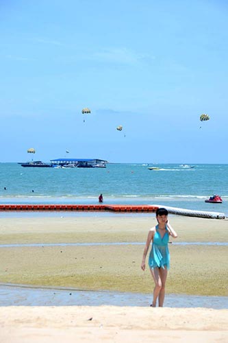 pattaya beach-AsiaPhotoStock