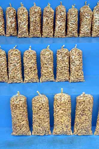 peanuts lawang-AsiaPhotoStock