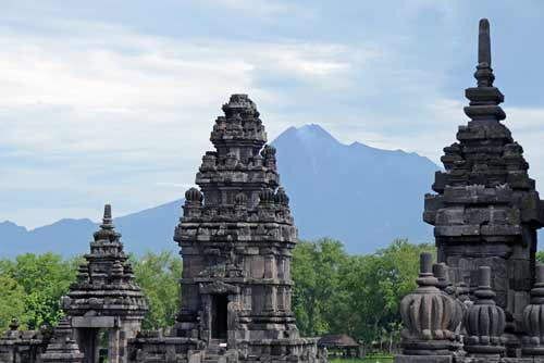 perambanan merapi-AsiaPhotoStock