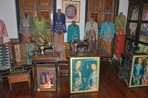 peranakan clothes-AsiaPhotoStock