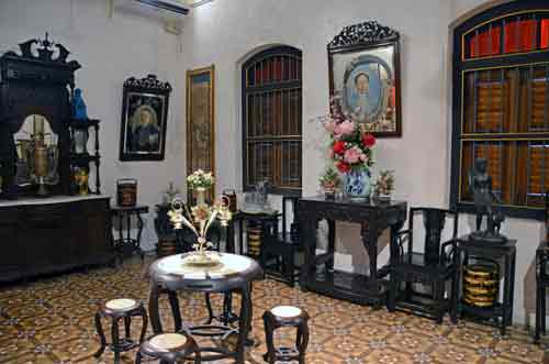 peranakan room-AsiaPhotoStock