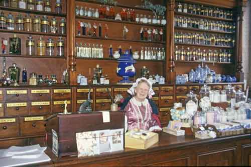 old pharmacy-AsiaPhotoStock