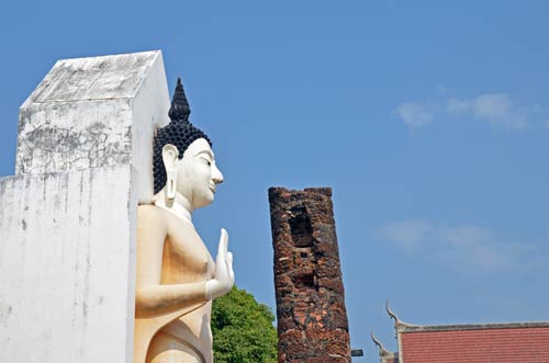 phitsanulok buddha-AsiaPhotoStock