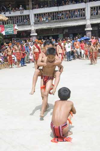 piggy back racing-AsiaPhotoStock