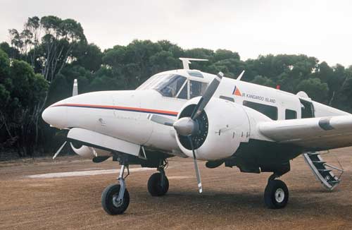 air kangaroo plane-AsiaPhotoStock