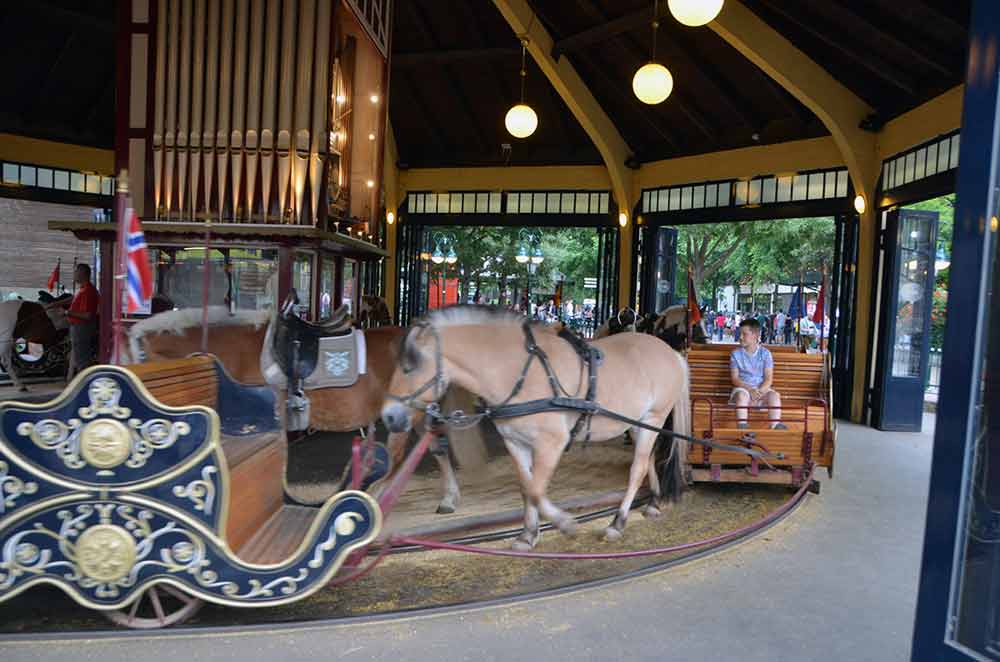 pony carouse-AsiaPhotoStock