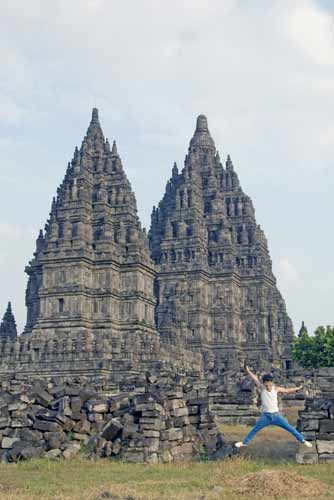 prambanan jump-AsiaPhotoStock