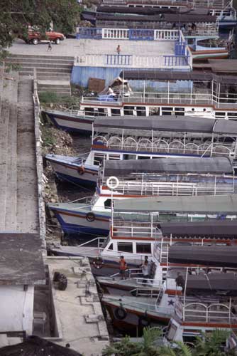 praprat ferries-AsiaPhotoStock