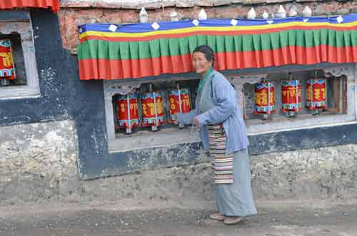 prayer wheels-AsiaPhotoStock