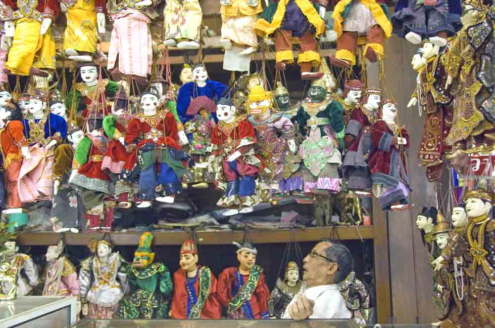 puppet shop