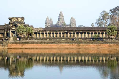 reflection angkor wat-AsiaPhotoStock