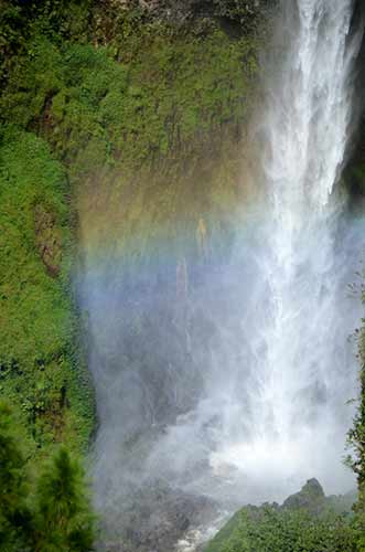 refraction sipiso-AsiaPhotoStock