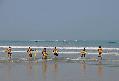 rescue bali-AsiaPhotoStock