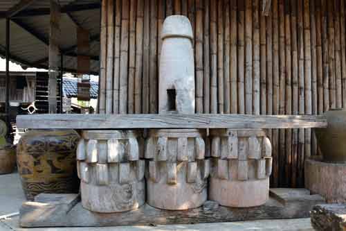 rice grinder-AsiaPhotoStock