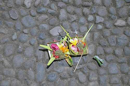 ritual offering bali-AsiaPhotoStock