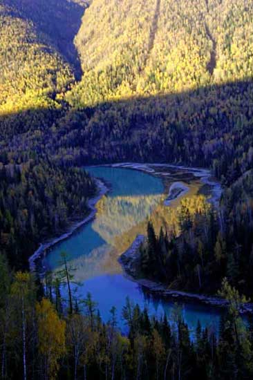 kanas river bend-AsiaPhotoStock