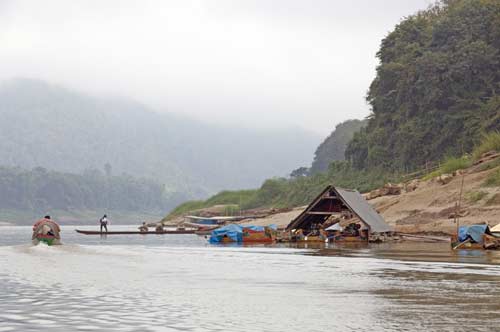 river bend-AsiaPhotoStock