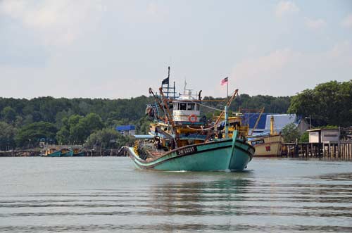 river boat kuantan-AsiaPhotoStock