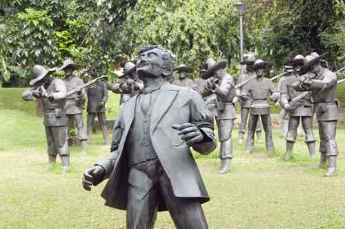 rizal monument-AsiaPhotoStock