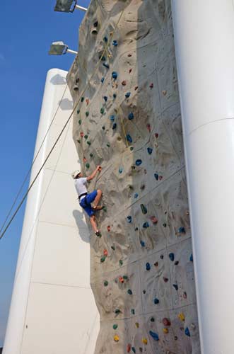 rock climbing-AsiaPhotoStock