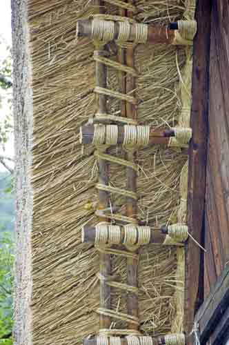 roof ropes-AsiaPhotoStock