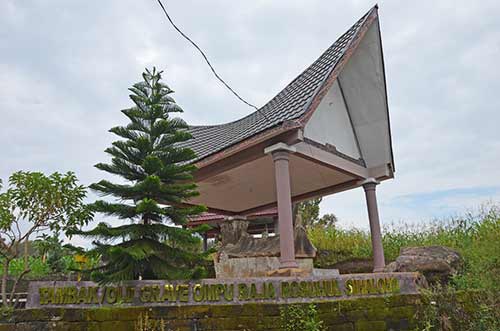 rosohul grave-AsiaPhotoStock