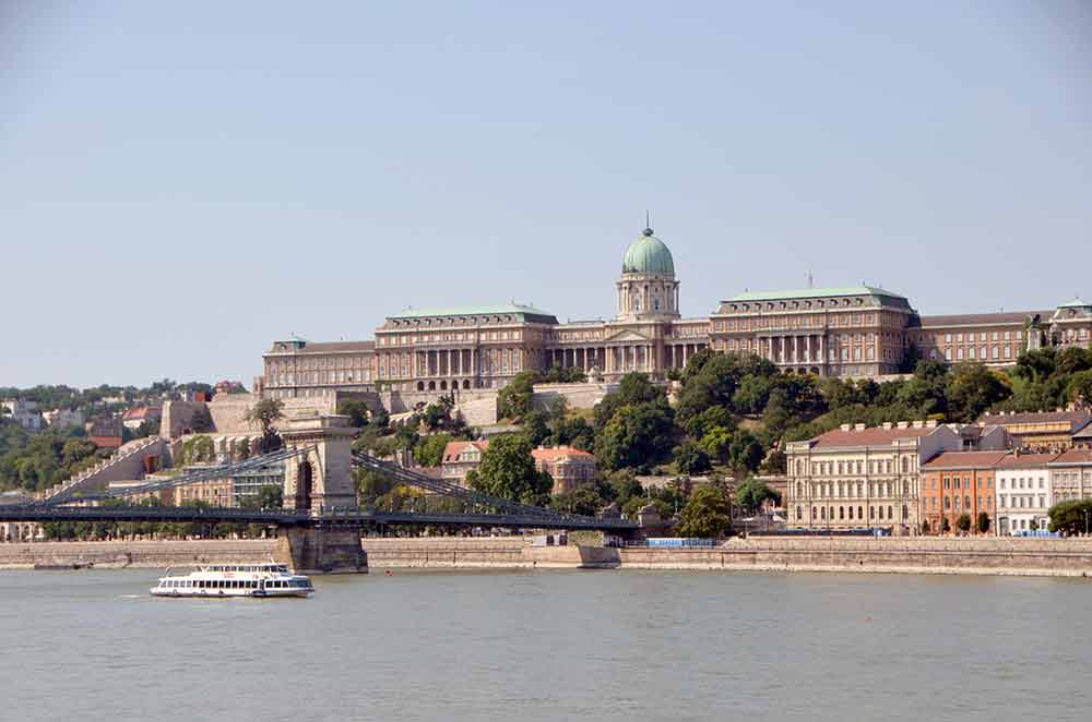 royal palace-AsiaPhotoStock