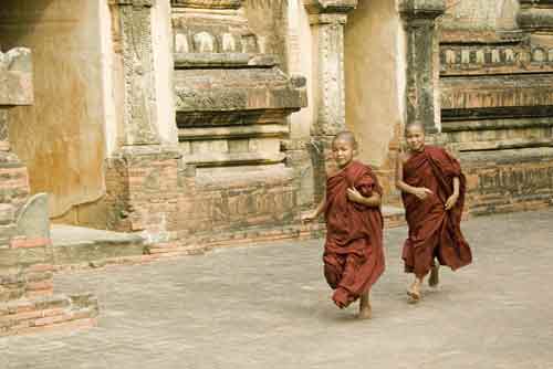 running-AsiaPhotoStock