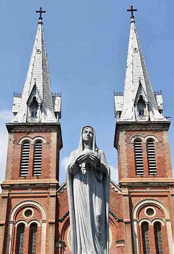 basilica saigon-asia photo stock