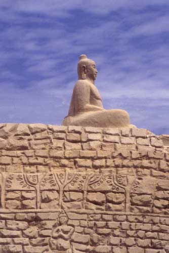 sand buddha-AsiaPhotoStock