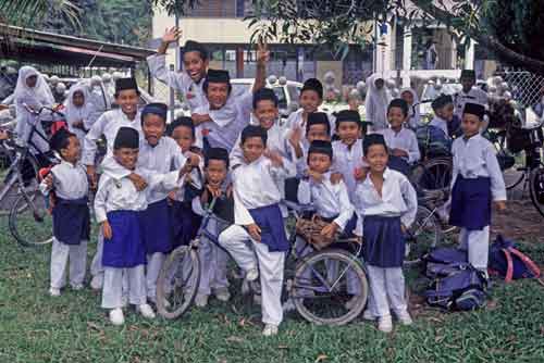 malay school children-AsiaPhotoStock