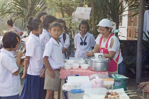 school snack-AsiaPhotoStock