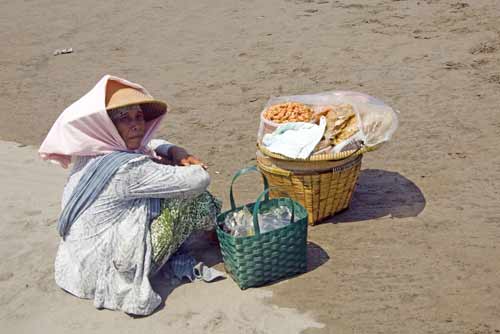 she sells shell fish-AsiaPhotoStock