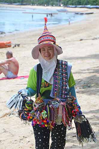 selling trinkets pattaya-AsiaPhotoStock