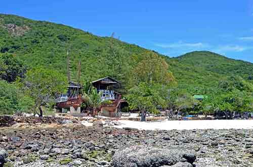 shore boats-AsiaPhotoStock