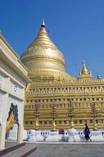 shwezigon monk-AsiaPhotoStock