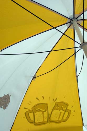 singha umbrella-AsiaPhotoStock