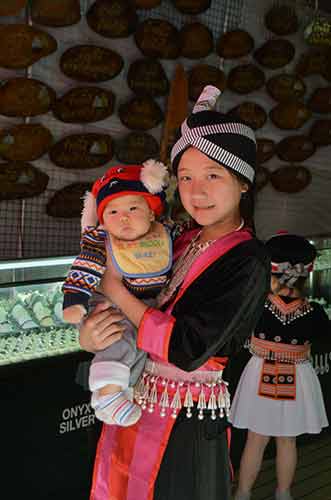 sister hmong tribe-AsiaPhotoStock