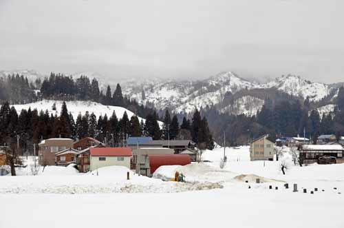 snow village-AsiaPhotoStock