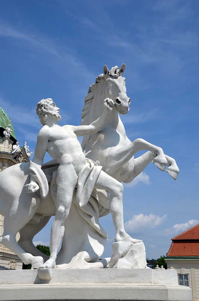 statue belvedere-AsiaPhotoStock