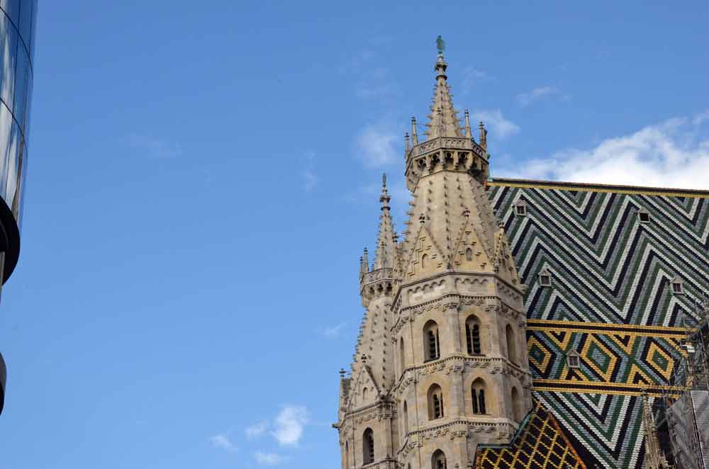 stephansdom roof-AsiaPhotoStock