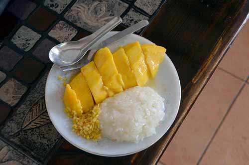 sticky rice mango-AsiaPhotoStock