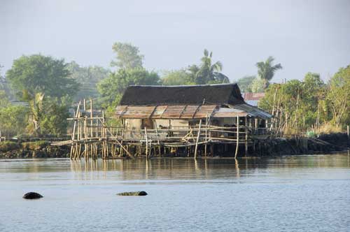 stilt house lucap-AsiaPhotoStock