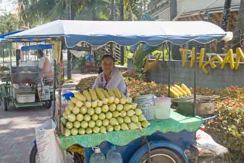 sweet corn stallholder-AsiaPhotoStock