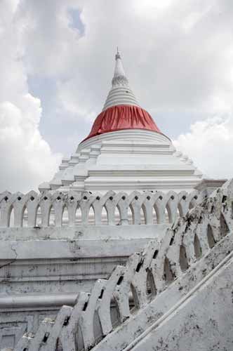 stupa at paramaiyikawat-AsiaPhotoStock