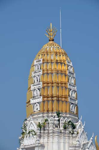 stupa phitsanulok-AsiaPhotoStock