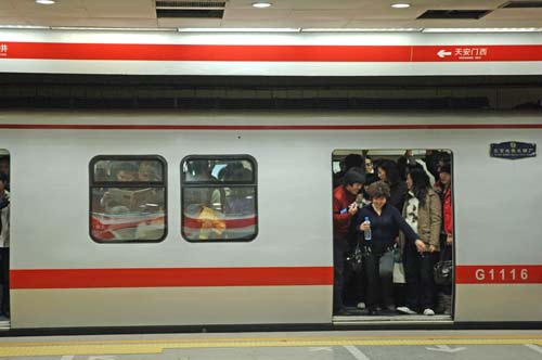 subway train arrival-AsiaPhotoStock