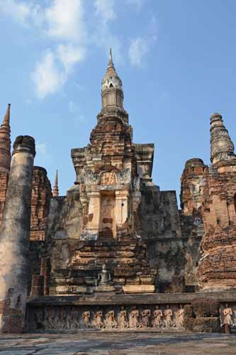 sukhothai wat mahat-AsiaPhotoStock